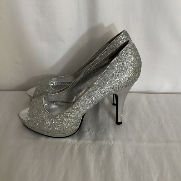 Rampage Silver Sparkle Peep Toe High Heels - Picture 3 of 9